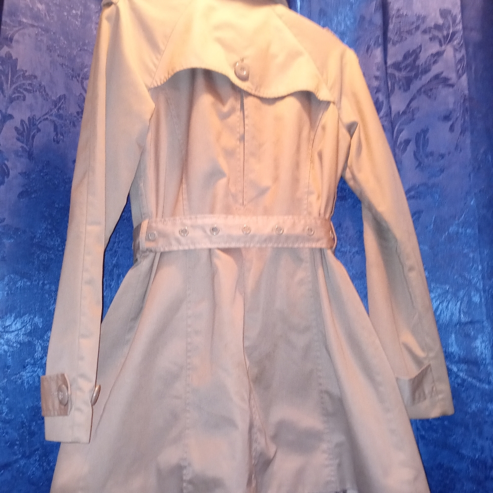 Tan Jacket - Picture 2 of 5